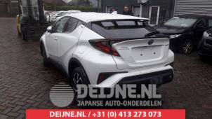 Toyota C-HR 16-