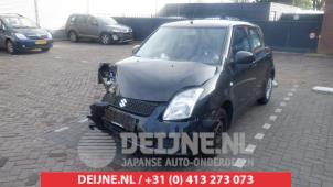 Suzuki Swift Portier 4Deurs rechts-achter O471921 Donorvoertuig