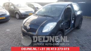 Toyota Yaris Kontaktslot+Sleutel O497241 Donorvoertuig