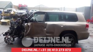 Toyota landcruiser 200 07-