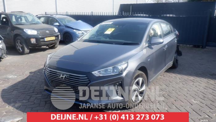 Hyundai Ioniq Uitlaat voorpijp O530102 Donorvoertuig