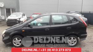 Nissan Almera Tino 01-