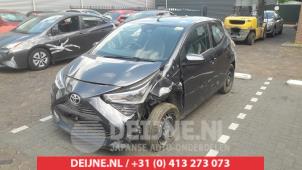Toyota Aygo Front drive shaft, left O564930 Donor vehicle