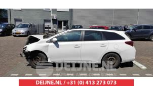 Toyota Auris 13-