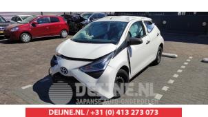 Toyota Aygo Door window 4-door, front right O487935 Donor vehicle