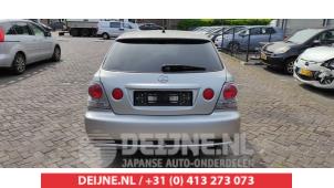 Lexus IS 99-