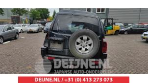 Mitsubishi Pajero 00-