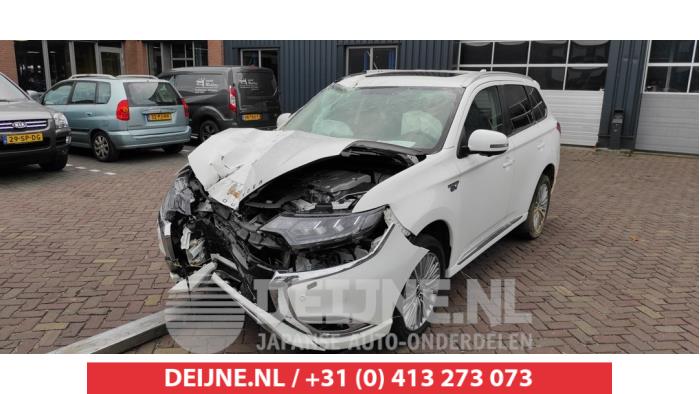 Mitsubishi Outlander Transfer module 4x4 O591130 Donor vehicle