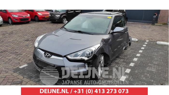 Hyundai Veloster Front seatbelt, right O505035 Donor vehicle