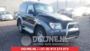 Toyota Landcruiser Fusee rechts-voor O500879 Donorvoertuig