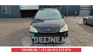 Toyota Avensis Verso 01-