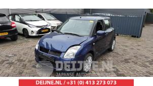 Suzuki Swift Portier 4Deurs links-voor O505695 Donorvoertuig