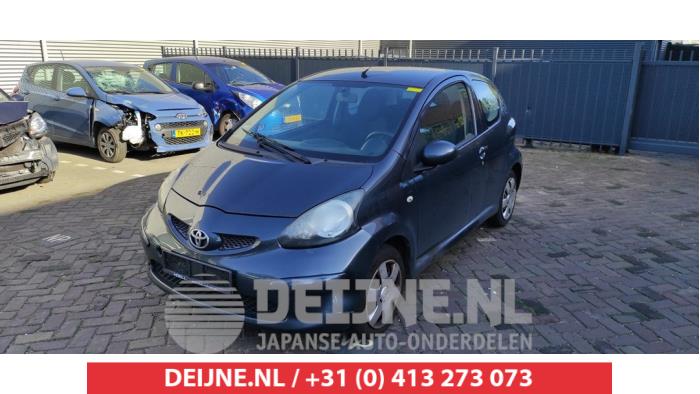 Toyota Aygo Bumper Rooster O512753 Donorvoertuig