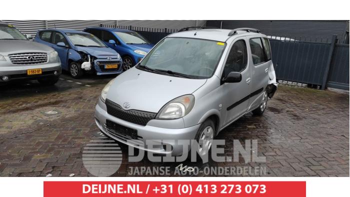 Toyota Yaris Verso Engine management computer O517520 Donor vehicle