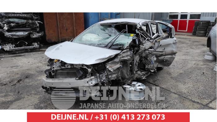 Toyota Yaris Bumper Rooster O572555 Donorvoertuig