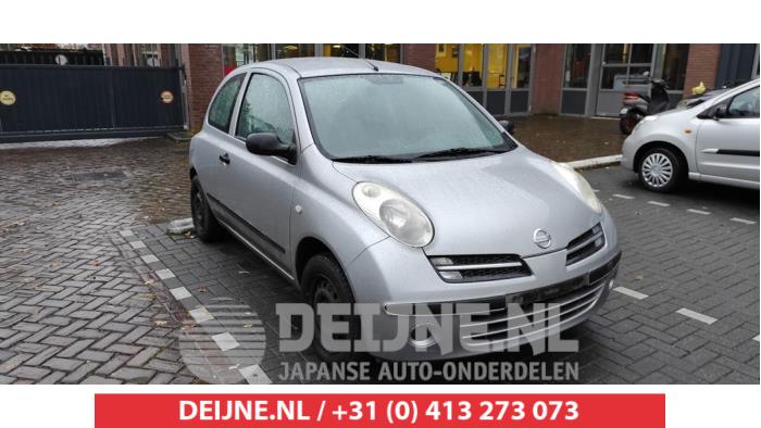 Nissan Micra Zonneklep O541972 Donorvoertuig