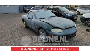 Mazda MX-5 Quarter light, front right O520524 Donor vehicle