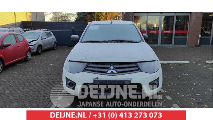 Mitsubishi L-200 2.5 DI-D 4x4 Sloopvoertuig (2013, Wit)