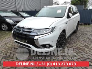 Mitsubishi Outlander 12-