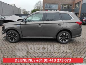 Mitsubishi Outlander 12-