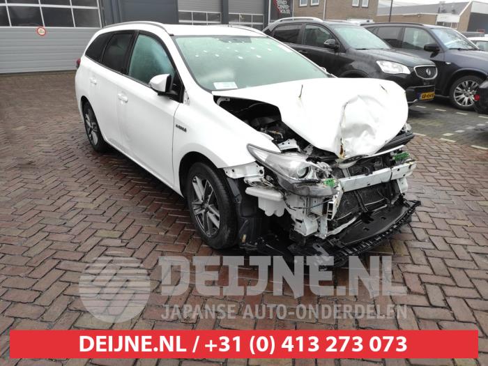 Toyota Auris Bumper Rooster O528493 Donorvoertuig