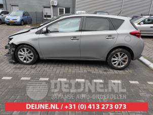 Toyota Auris 13-