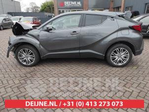 Toyota C-HR 16-