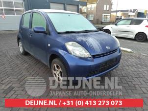 Daihatsu Sirion Draagarm onder rechts-voor O558007 Donorvoertuig