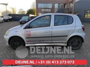 Toyota Yaris 1 00-