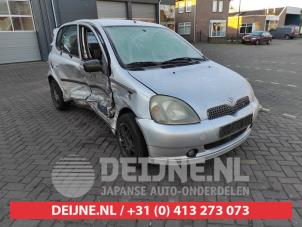 Toyota Yaris Buitenspiegel links O535659 Donorvoertuig