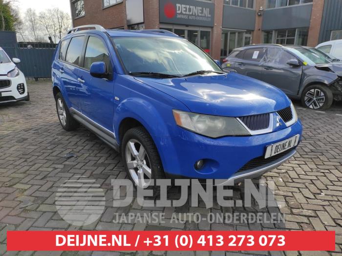 Mitsubishi Outlander Aircopomp O548879 Donorvoertuig