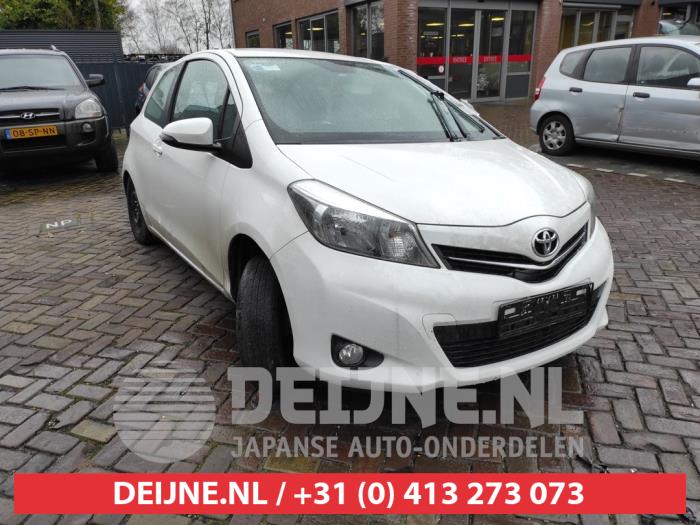 Toyota Yaris Uitlaat Einddemper O539928 Donorvoertuig