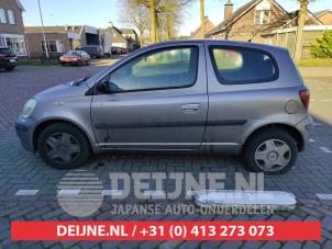 Toyota Yaris 1 00-
