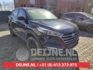 Hyundai Tucson Fusee links-voor O553952 Donorvoertuig