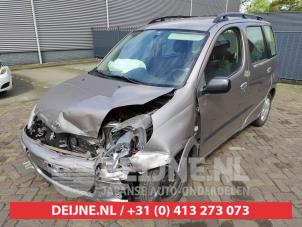 Toyota Yaris Verso Klima Leitung O547312 Spenderfahrzeug