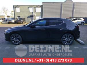 Mazda 3 18-