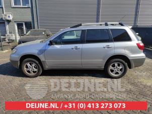 Mitsubishi Outlander 03-