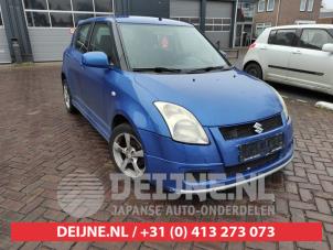 Suzuki Swift Portier 4Deurs rechts-voor O553909 Donorvoertuig