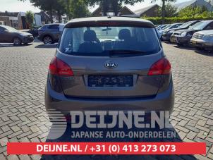 Kia Venga 10-