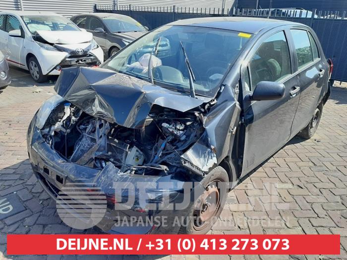 Toyota Yaris Bumper Rooster O556268 Donorvoertuig