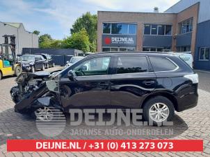 Mitsubishi Outlander 12-
