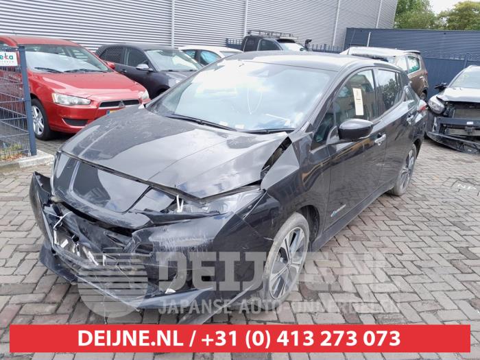 Nissan Leaf Zijskirt links O558369 Donorvoertuig