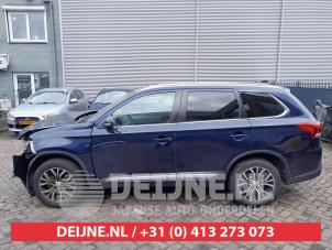Mitsubishi Outlander 12-