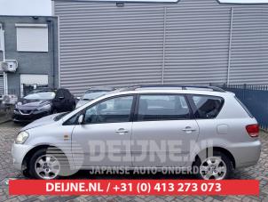 Toyota Avensis Verso 01-