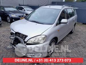 Toyota Avensis Verso 01-