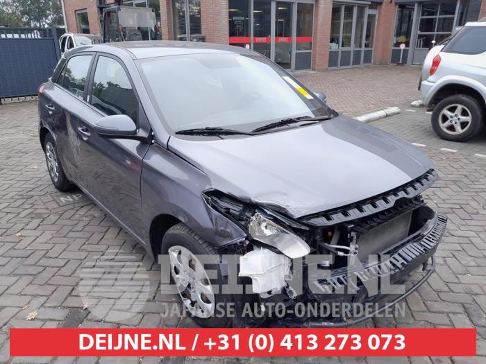 Hyundai I20 Sun visor O597991 Donor vehicle