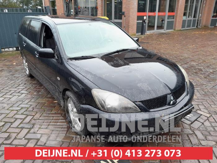 Mitsubishi Lancer Scherm rechts-voor O569243 Donorvoertuig