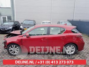 Lexus CT 200h 10-