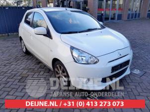 Mitsubishi Space Star Extra Remlicht midden O586039 Donorvoertuig