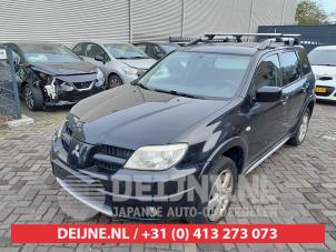Mitsubishi Outlander 03-